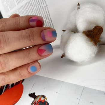 Мелирование (классическое и сложное)
                    Salon piękności Max Paris Moscow