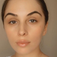 Cosmetologist Нина Догузова  on Barb.pro