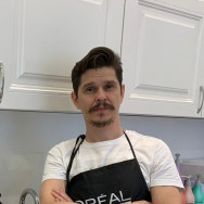 Hairdresser Леонид  Павлуцкий Moscow,Липовый парк, 5/2