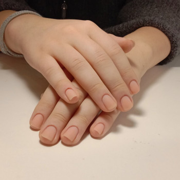 Снятие гель-лака с ногтей на руках
