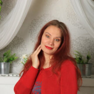 Manicurist Катя Жукова  on Barb.pro