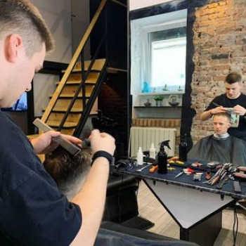 Bulldog Barbershop, Saint Petersburg Фото - 5