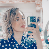 Maniküre Анна Зиновьева Moscow,