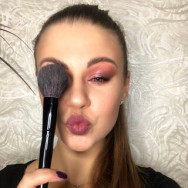Makeup Artist Марина Кириченко on Barb.pro