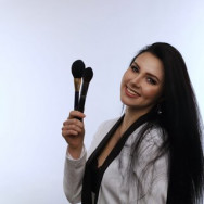 Makeup Artist Олеся Колесенина on Barb.pro
