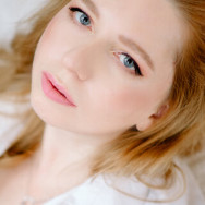 Maskenbildner Надежда Moscow,