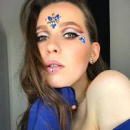 Makeup Artist Дина Долженкова on Barb.pro