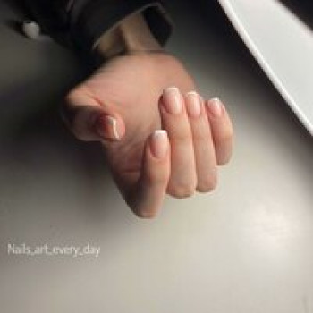 Наращивание ногтей гелем