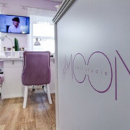 Cosmetology Clinic Салон The moon nail on Barb.pro
