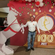 Masażysta Денис Novosibirsk,