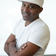 Массажист Армандо Екатеринбург,улица Краснолесья, 99