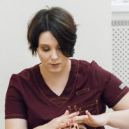 Masseur Мария Yekaterinburg,улица Мамина-Сибиряка, 101