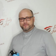 Specjalista od tatuażu Ирек Kazan,