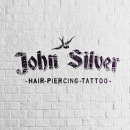 Specjalista od piercingu John Silver on Barb.pro