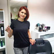 Hairdresser Елена Иванова on Barb.pro