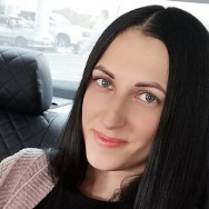 Мастер маникюра Дина Волгоград,Кировский район