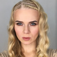 Makeup Artist Алина Первамай on Barb.pro