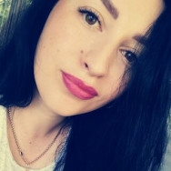 Maniküre Людмила Saratov,