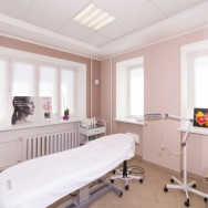 Cosmetology Clinic Рассвет Tyumen,улица Максима Горького, 90