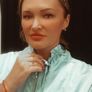 Masseur Julia Tyumen,улица Александра Протозанова