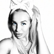 Бровист Юлия Тюмень,улица Мельникайте, 138А