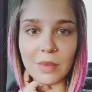 Specjalista od brwi Екатерина Tyumen,улица Николая Ростовцева, 23к1