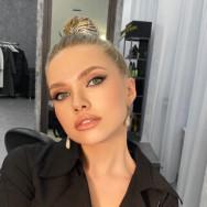 Schönheitssalon Стильбюро Tyumen,улица Чернышевского, 2А, корп. 12