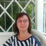 Manicurist Галина Irkutsk,улица Баумана, 210