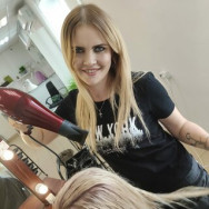 Hairdresser Александра Романча on Barb.pro