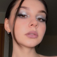 Makeup Artist Анастасия Бодруг on Barb.pro