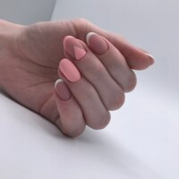Покрытие ногтей на руках биогелем