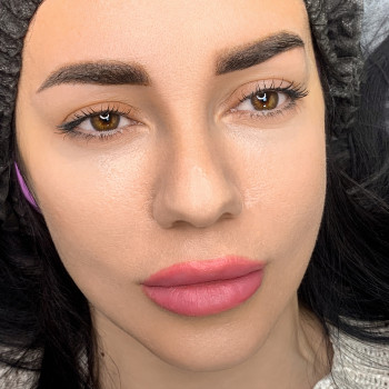 Перекрытие красных бровей+зажившие стрелки. 