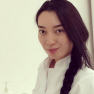 Cosmetologist Асем Какенова on Barb.pro