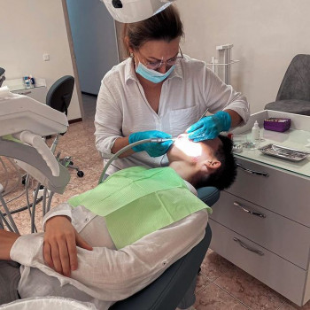 Профессиональная чистка зубов