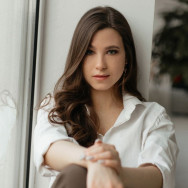 Maniküre Mariya Warsaw,Belwederska 44