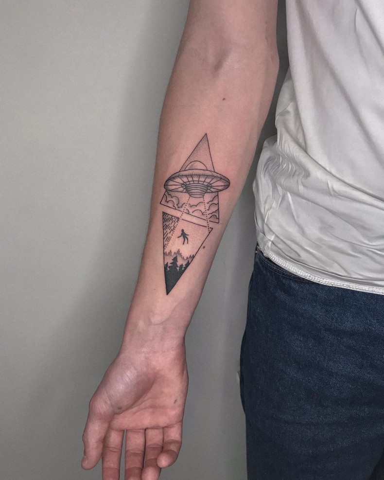 Мужские геометрия на предплечье, photo - Тату мастер Наталья Ли