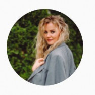 Specjalista od tatuażu Алена Saratov,