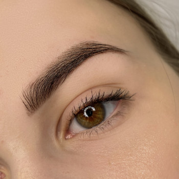 Оформление бровей