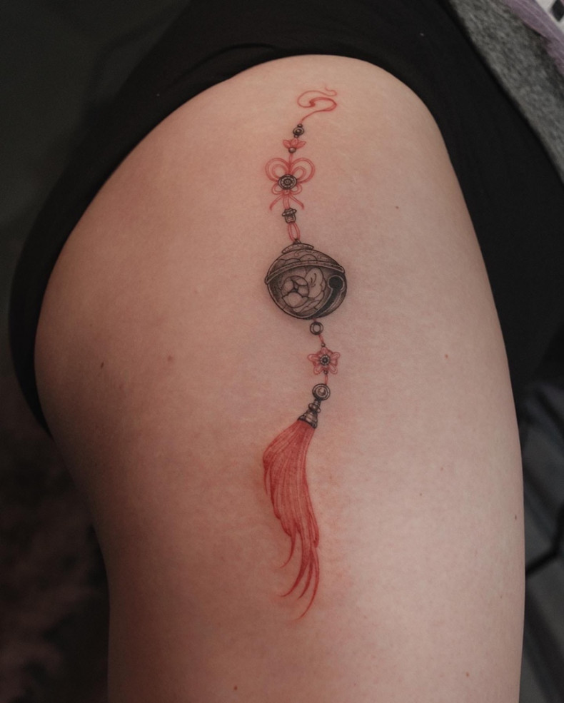 На бедре японские, photo - Тату салон PEACH__INK