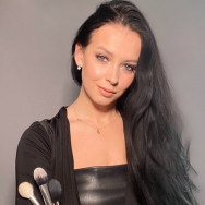 Maskenbildner Aliona Baeva on Barb.pro