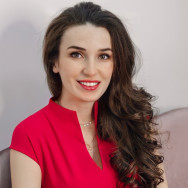 Cosmetologist Инга Царакова on Barb.pro