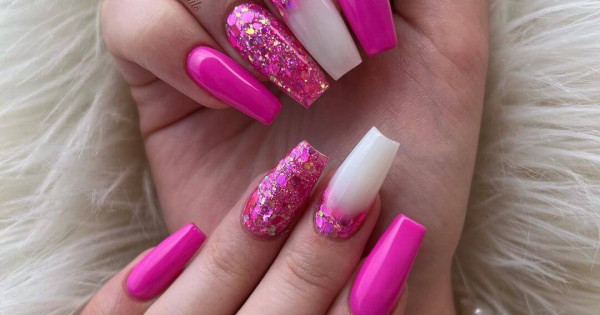 acrylic nails designs pink