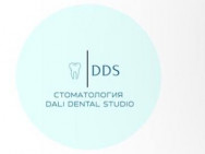 Klinika stomatologiczna Dali dental Yekaterinburg,Сурикова, 32