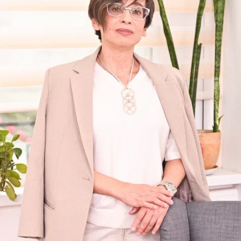 Подбор образа для мероприятия, для особого события, для фотосессии
                    Bildstylist Наталья Радзивончик Yekaterinburg