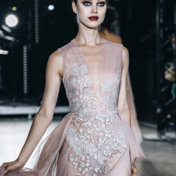 Неординарный готический макияж на показ Cyber Baroque ?