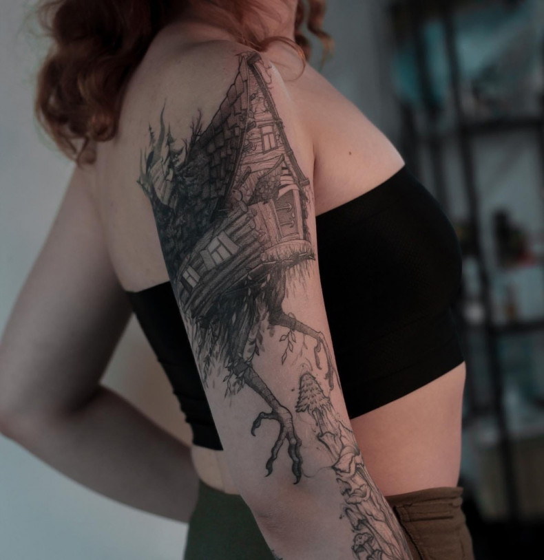 Women house shoulder, photo - Tattoo Master Татьяна Шишкина
