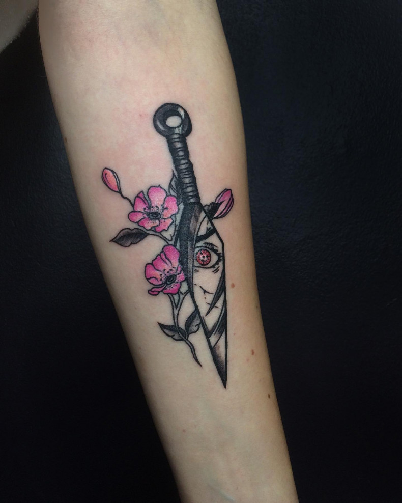 Женские на руке кинжал, photo - Тату мастер Екатерина