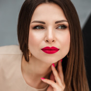 Makeup Artist Anastasiia Rapinchuk on Barb.pro