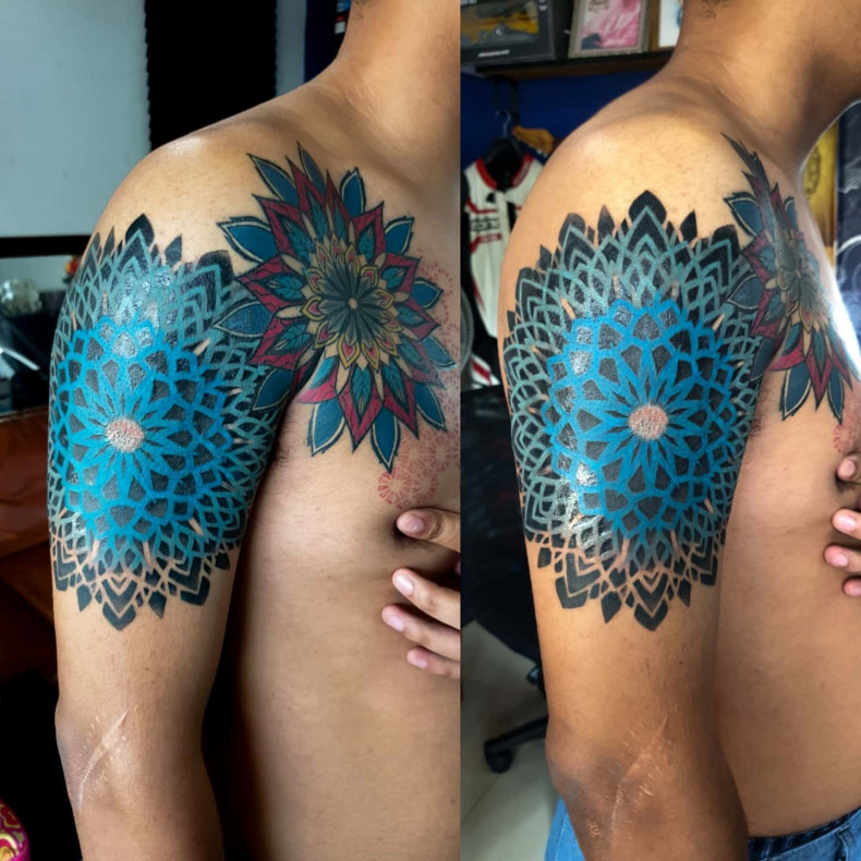 Männer mandala Schulter, photo - Tattoo-Studio Mint