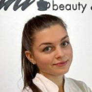 Cosmetologist Алена  on Barb.pro